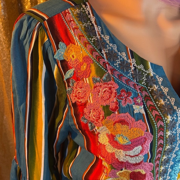 Savanna Jane Embroidered Blouse bell sleeves boho hippie turquoise colorful SZ S - Picture 11 of 11